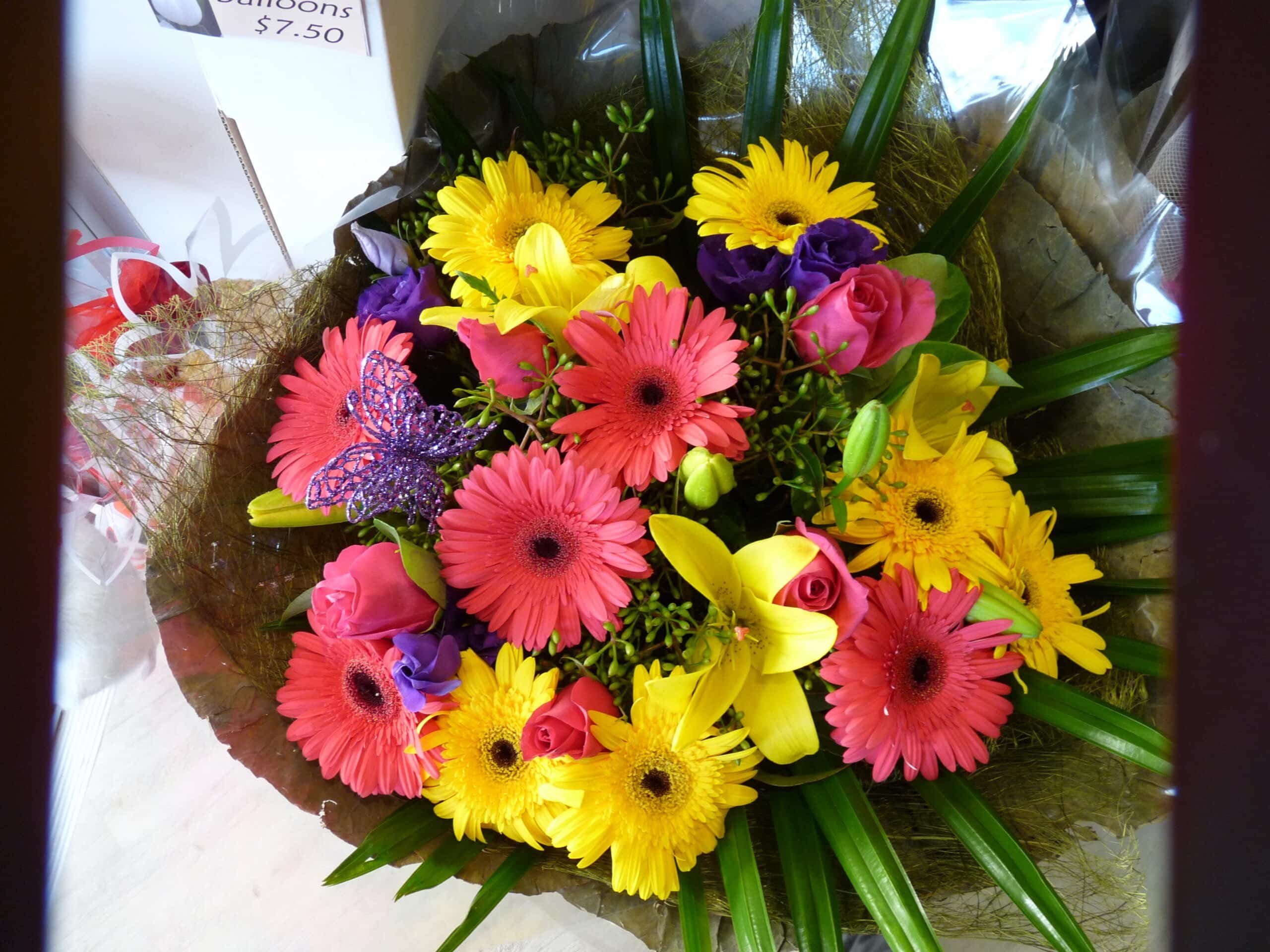 Large mixed bunch - florist choice